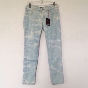 NWT F21 Splatter/Acid Wash Effect Jeans